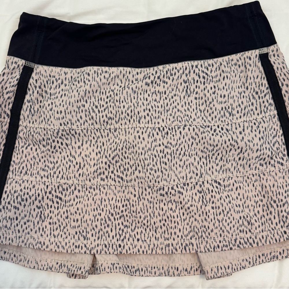 lululemon athletica Black and Pink Skirt